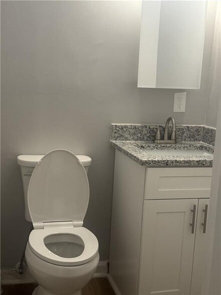 Building Photo - 1996 Cleburne Pkwy