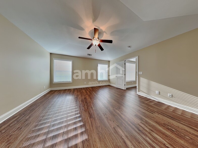 Building Photo - 3333 Cedar Branch Rd