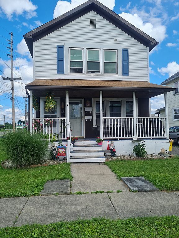 Primary Photo - 8 N Oak Ave