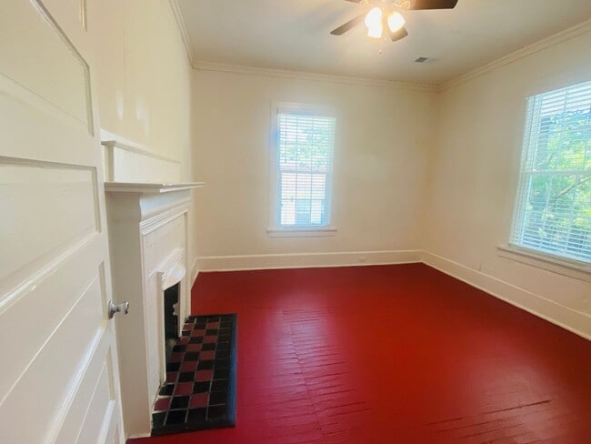 Building Photo - Old Shandon