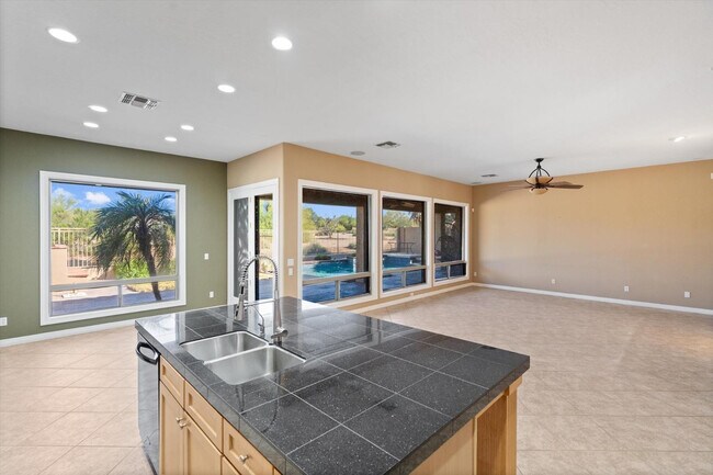 Building Photo - 4136 E Pullman Rd