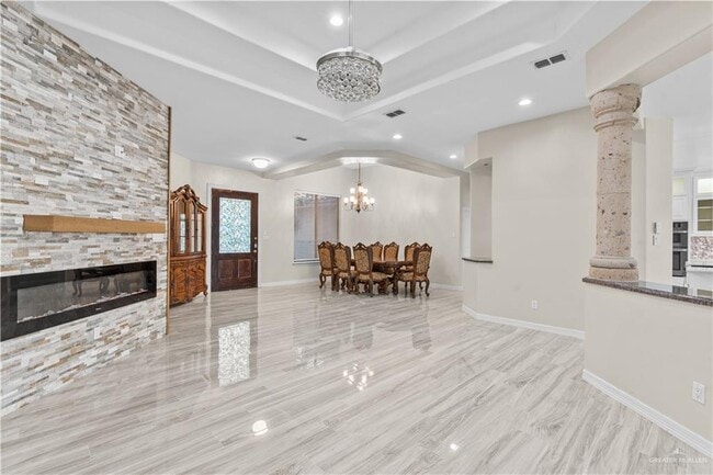 Building Photo - 27 Los Lagos Dr