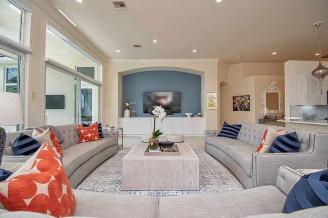 Building Photo - 7916 Montecito Pl