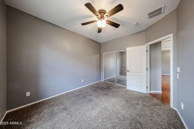 Building Photo - 5744 S 21st Pl