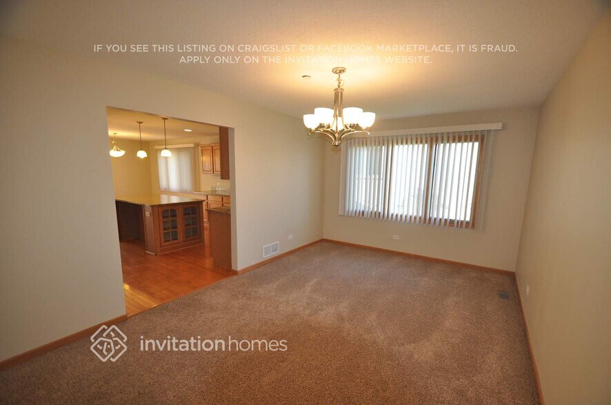Building Photo - 1021 Amlin Terrace