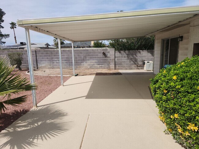 Building Photo - A Fabulous 3 Bedroom Single Story Home with a Pool/Spa.