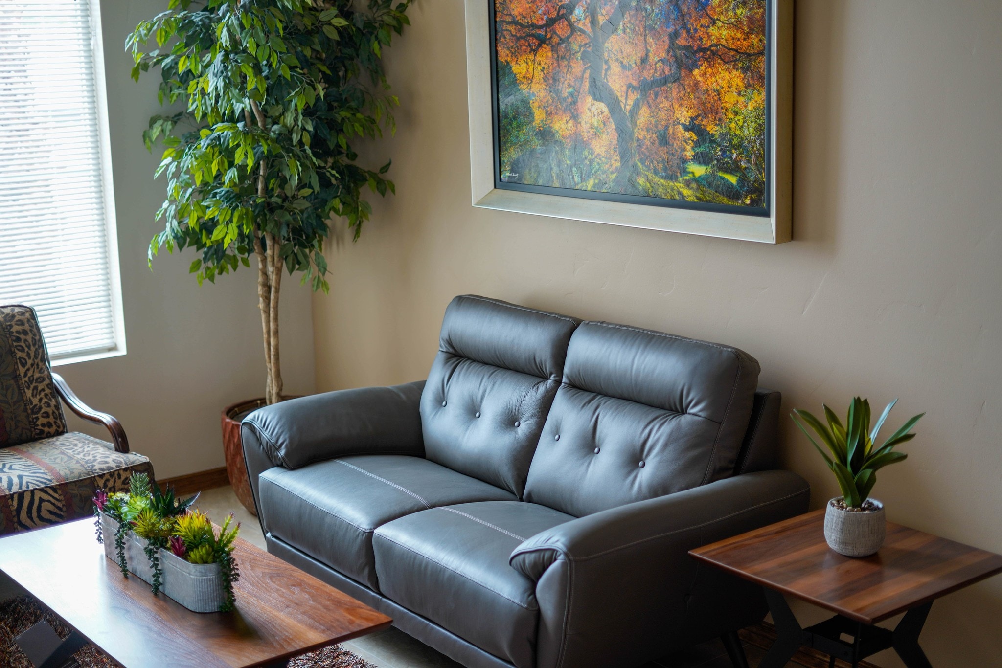 Leasing Office Area - 4201 Northrise Dr