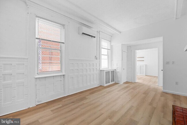 Building Photo - 1225 Spruce St