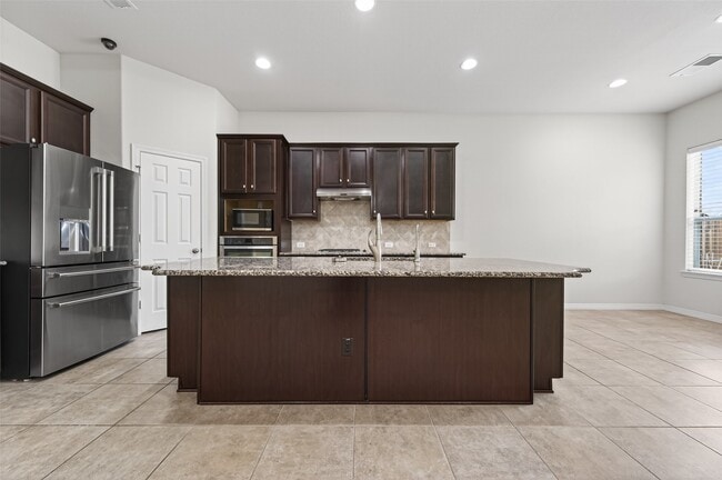 Building Photo - 613 West Fork