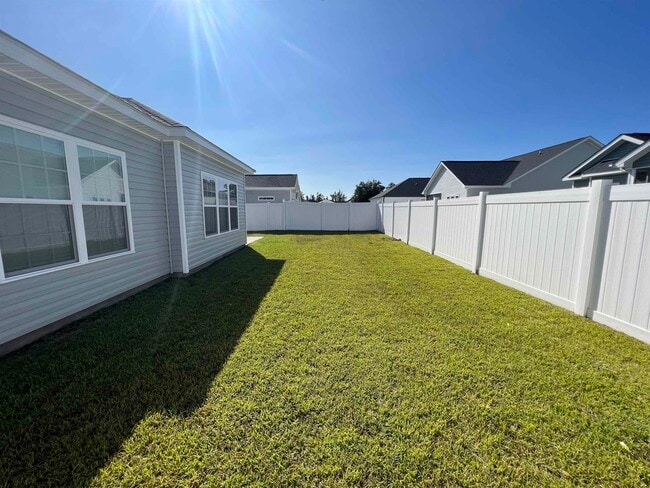 Building Photo - 711 Hobonny Lp