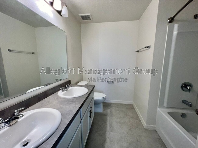 Building Photo - 3805 Hampton Chase Ln