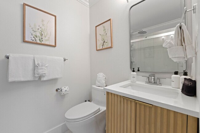 Building Photo - 13 Gulf Breeze Ct