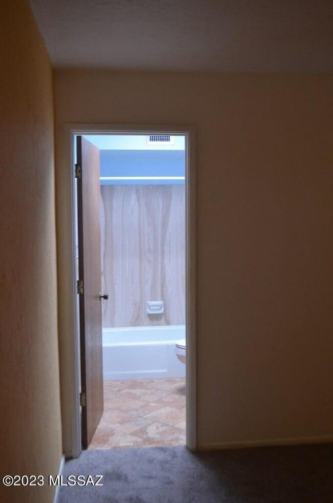 Building Photo - 961 Vía Terrado