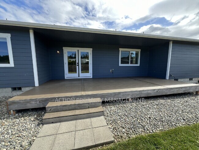 Building Photo - 3 bed 2 bath home in Sequim, close to everything