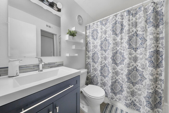 Building Photo - 78347 Terra Cotta Ct