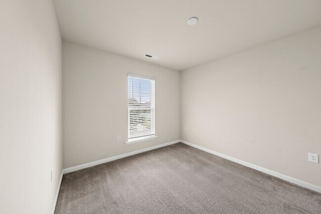Building Photo - 82 Whitesell Way