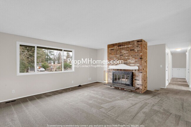 Building Photo - Updated Four Bedroom Home w/ Huge Yard!