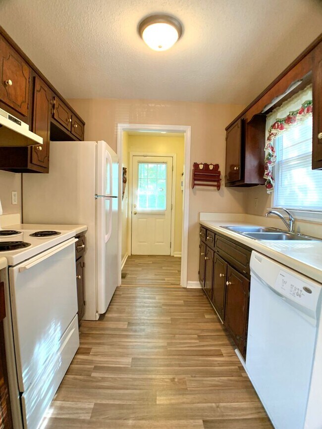 Building Photo - 763 Princeton Cir