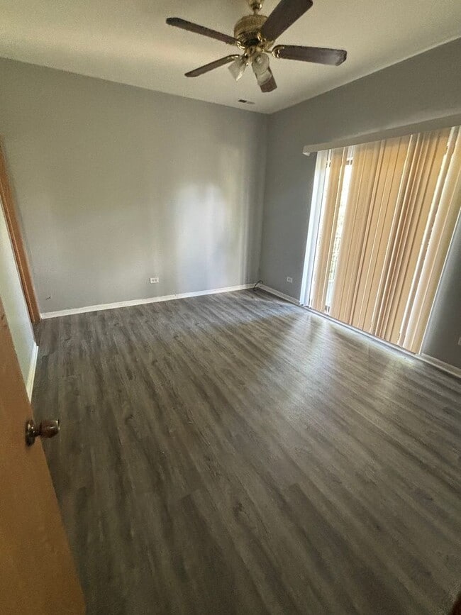 Building Photo - 4206 W Van Buren St