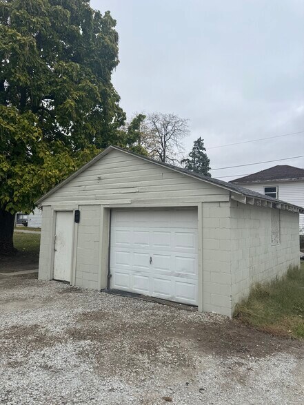 Building Photo - 714 N Wabash Ave