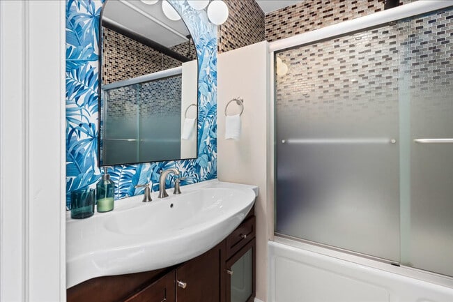 Building Photo - 3813 Atlantic Ave