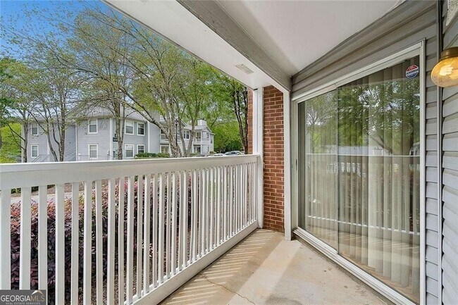 Building Photo - 1465 Keys Crossing Dr NE
