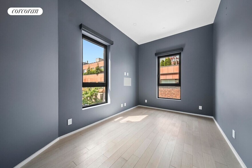 Building Photo - 317 W 51st St