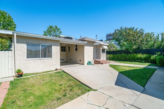 Office on left, patio and house rear door - 2935 Westwood Blvd