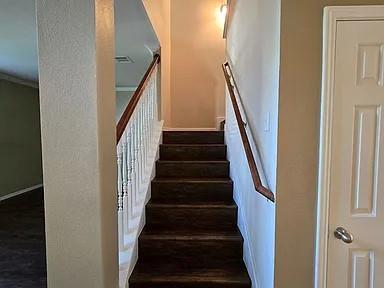 Building Photo - 615 Pumpkin Dr