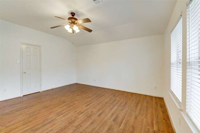 Building Photo - 46 Drifting Shadows Cir