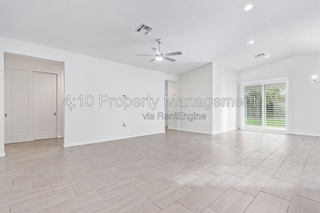 Building Photo - 2435 N 27th St