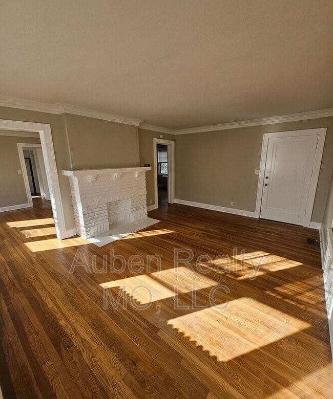 Building Photo - 5436 Harrison St