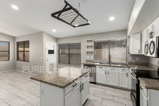 Building Photo - 9438 E Plana Ave