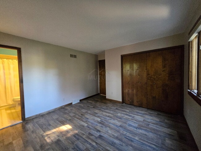 Building Photo - 1855 Luneta Ct