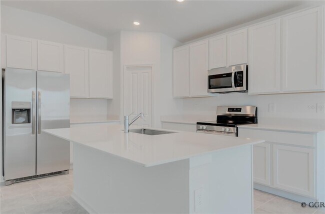 Building Photo - 5011 Worchester Dr