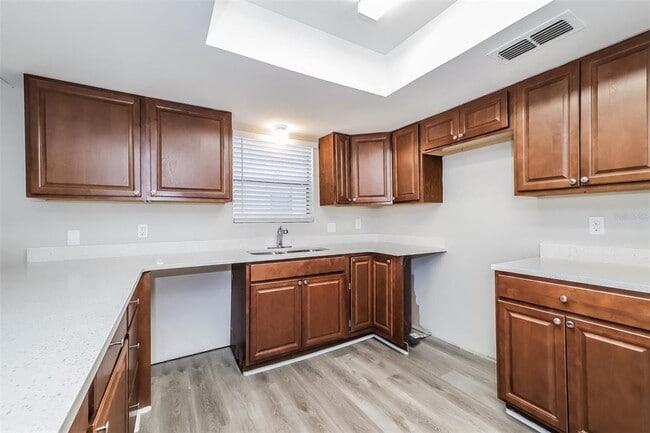 Building Photo - 403 Allspice Ct