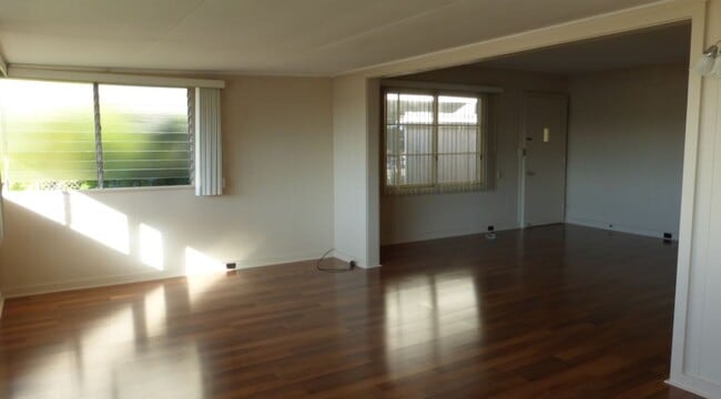 Building Photo - Prime location in the heart of Makiki 2 Be...