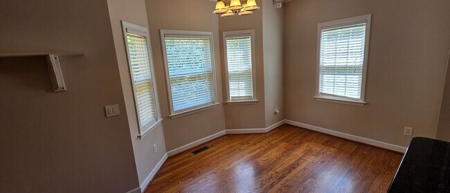 Building Photo - 4049 Clinard Ave