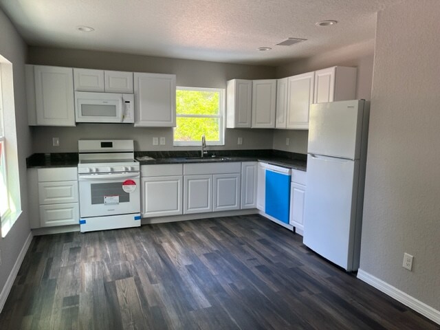 Building Photo - 13056 SW 106th Pl