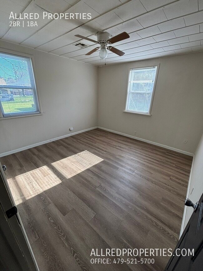 Building Photo - 508 1/2 Sugar Hill Rd, Lincoln, AR -