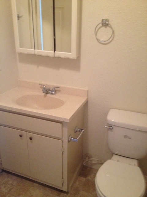 Building Photo - NEW REMODELED