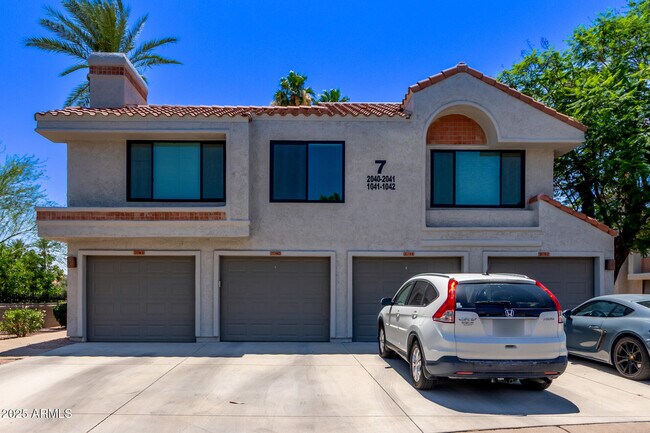 Primary Photo - 10055 E Mountainview Lake Dr