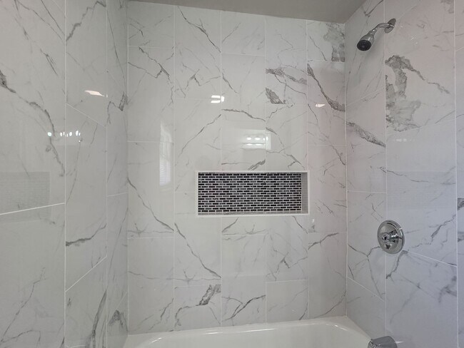 Building Photo - Fully Renovated 3-Bedroom Home in Bethany ...