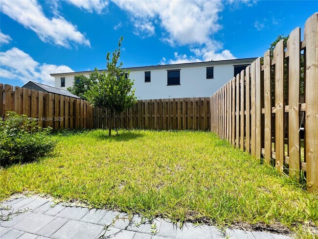 Building Photo - 13308 SW 286th Terrace