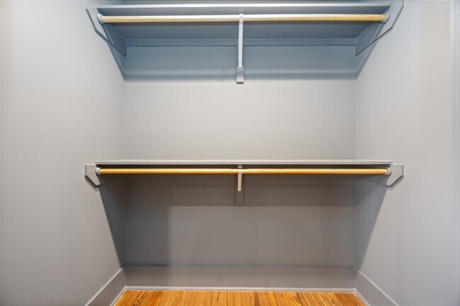 Building Photo - 2215 Gregg St