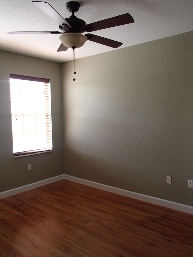Building Photo - 1708 Belmont Pl