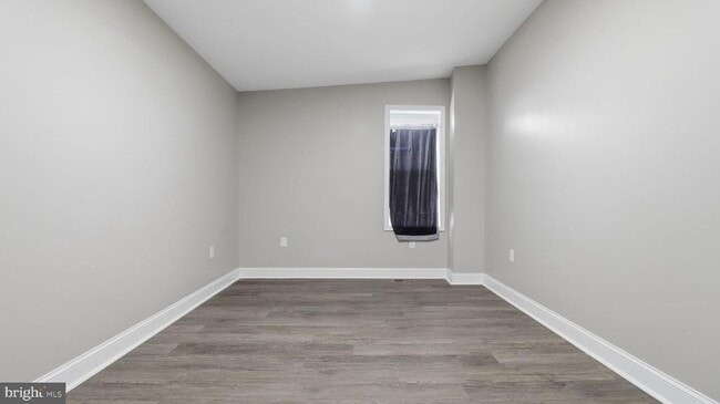 Building Photo - 917 N Gilmor St