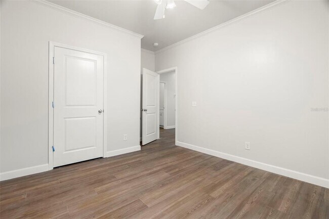 Building Photo - 4352 9th Ave S