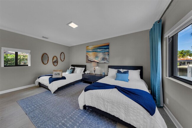 Building Photo - 616 Riviera Isle Dr