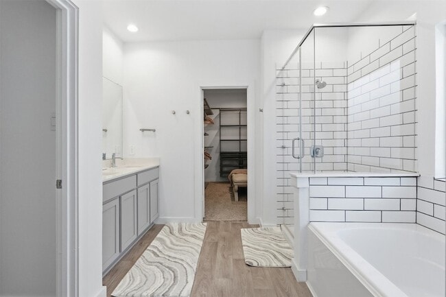 Building Photo - 14280 Big Bnd Dr